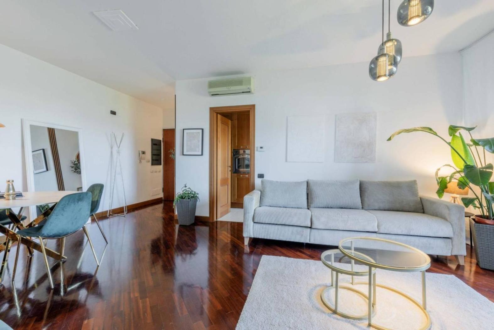 Luxury Boutique Apartment Фьюмичино Экстерьер фото